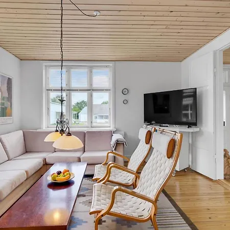 Дом отдыха Six-bedroom In Bagenkop