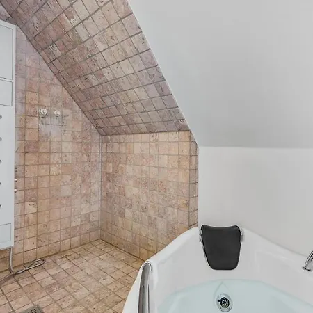 Дом отдыха Six-bedroom In Bagenkop